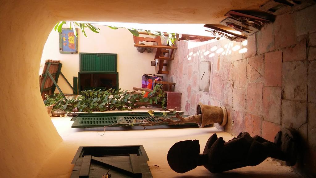 Maison Augustin Ly Gorée Екстериор снимка