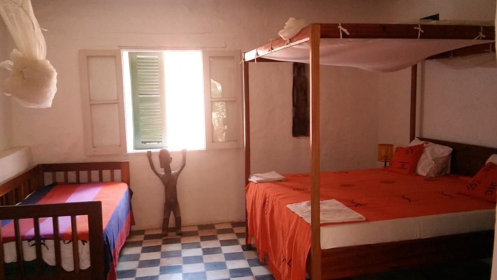 Maison Augustin Ly Gorée Екстериор снимка