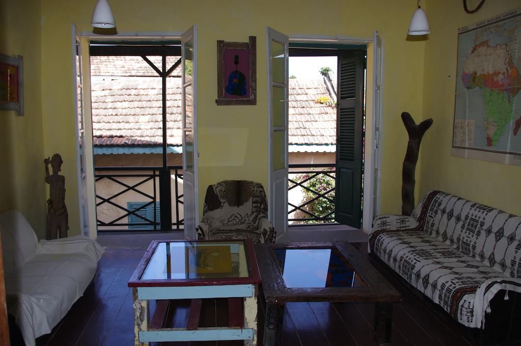 Maison Augustin Ly Gorée Стая снимка