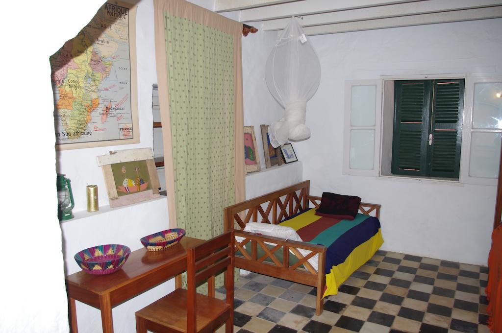 Maison Augustin Ly Gorée Стая снимка